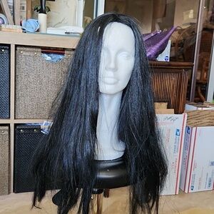 Black wig 24 in long